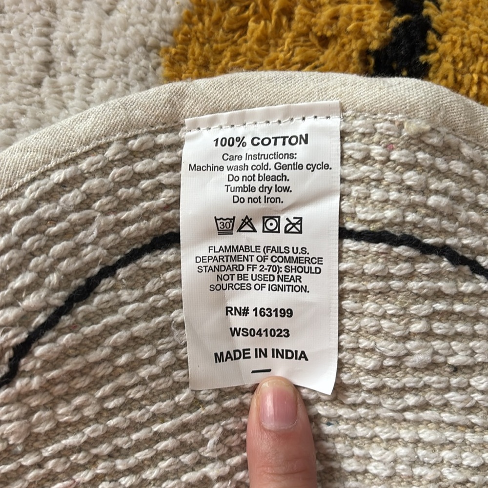 Smiley Daisy Small Area Rug - Picture 3 of 4